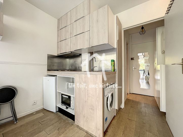 Location Appartement Courbevoie 1&nbsp;pièce 15&nbsp;m²