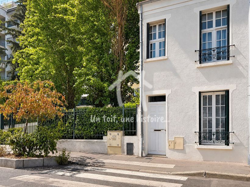 maison 4 Pièces en vente sur COURBEVOIE (92400)