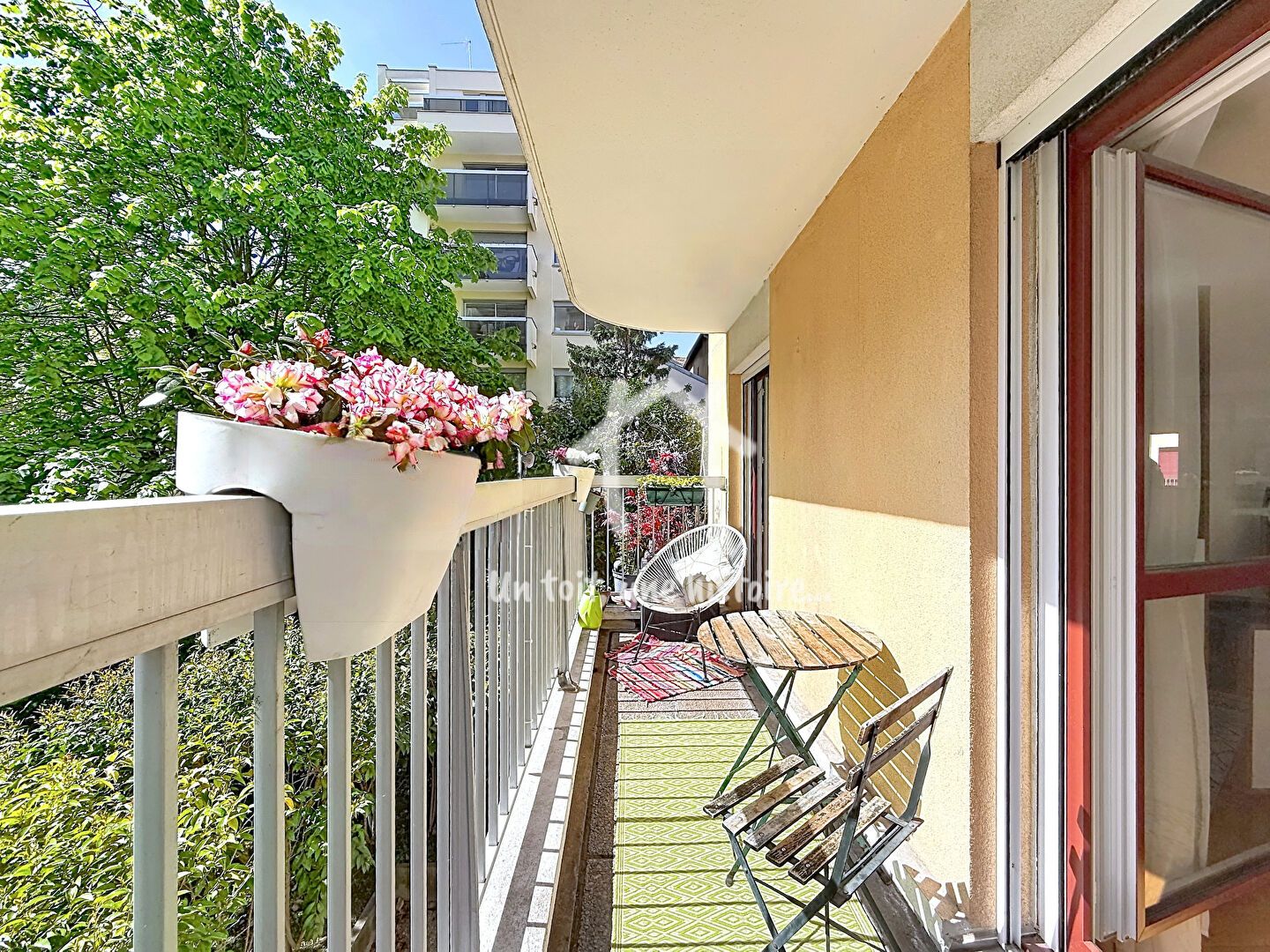 appartement 3 Pièces en vente sur COURBEVOIE (92400)