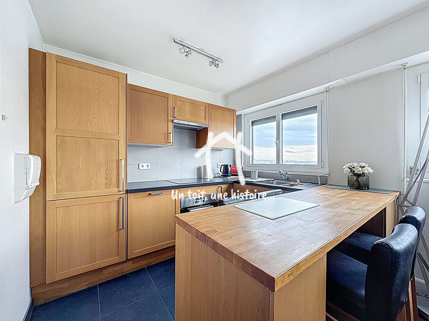 appartement 2 Pièces en vente sur COURBEVOIE (92400)