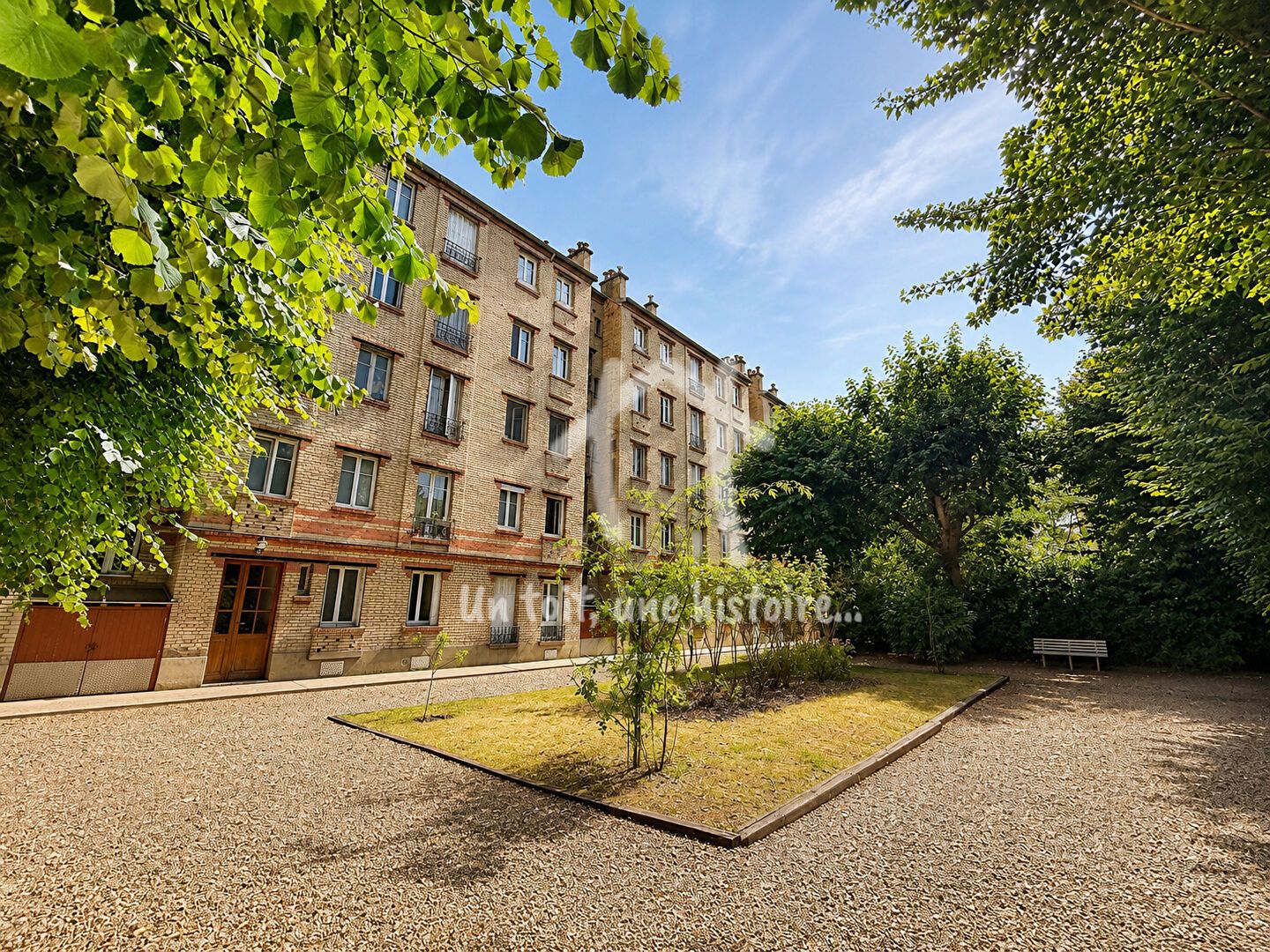 appartement 3 Pièces en vente sur COURBEVOIE (92400)