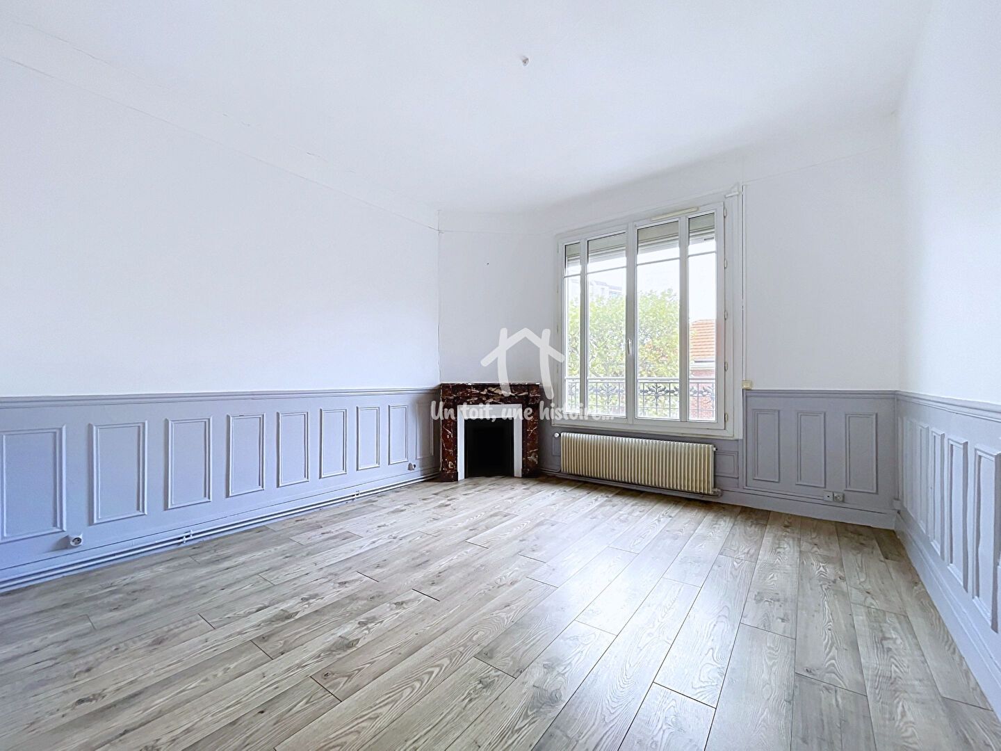 appartement 2 Pièces en vente sur COURBEVOIE (92400)