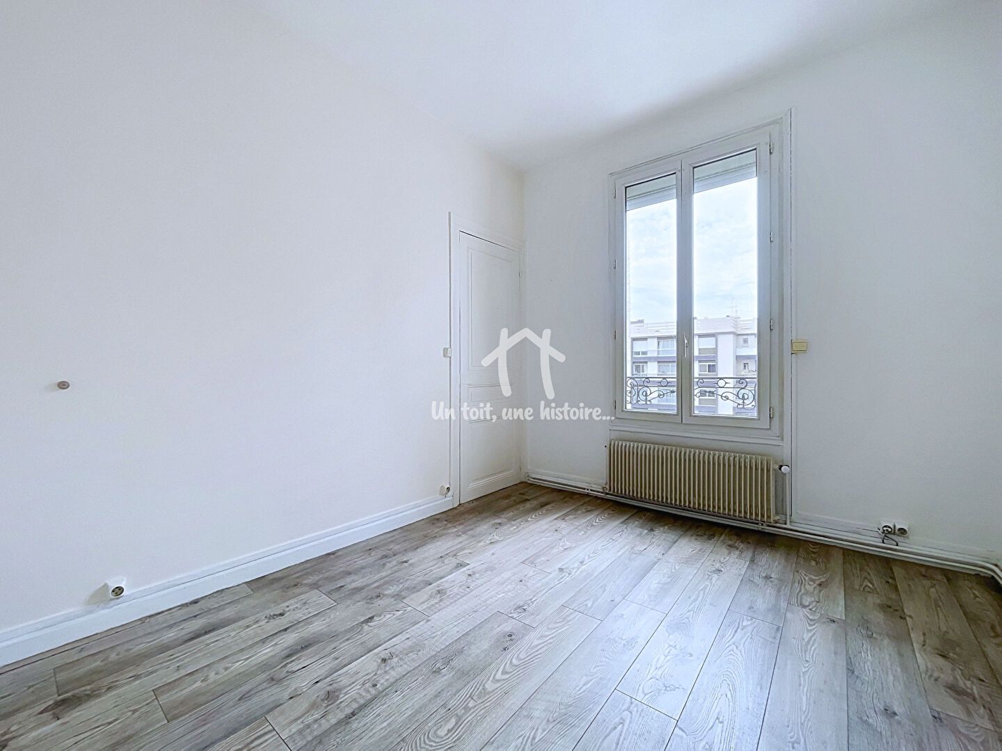 appartement 2 Pièces en vente sur COURBEVOIE (92400)