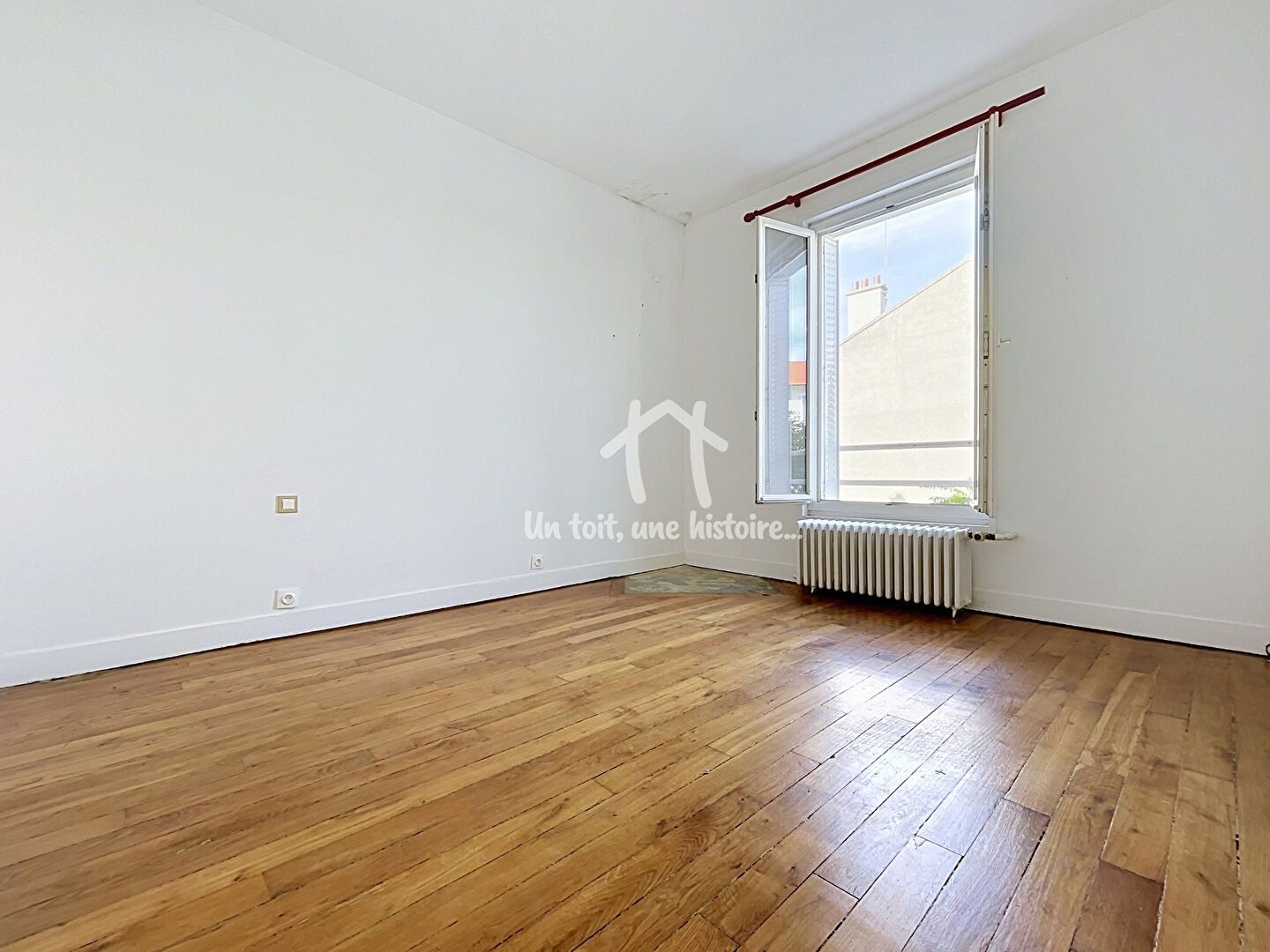 maison 7 Pièces en vente sur COURBEVOIE (92400)